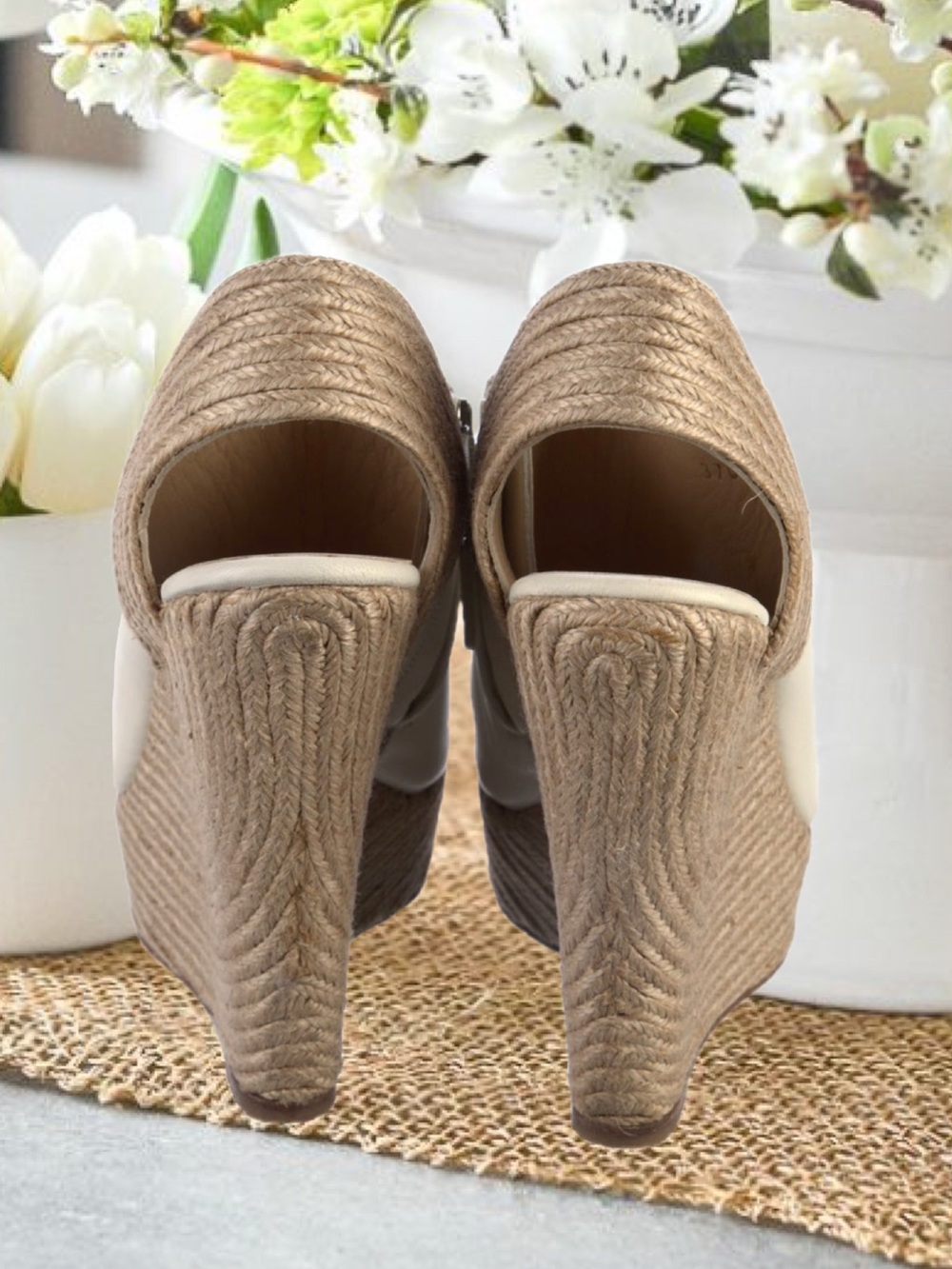 AUTHENTIC GUCCI LIMITED EDITION WEDGES - Picture 4 of 5